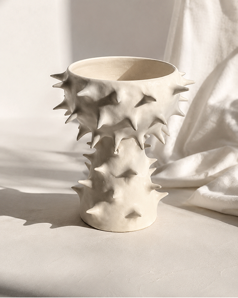 Spike Vase, object 3