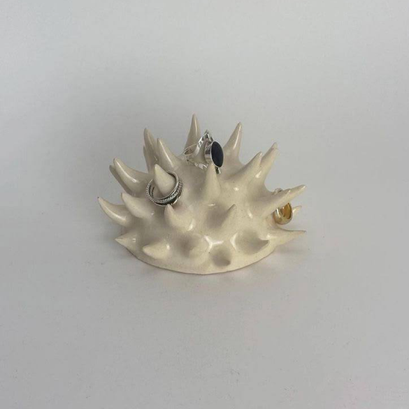 Spike Vase, object 4
