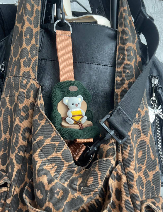 Sylvanian Car Seat, object 3